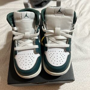 Jordan Kids White and Dark Green Sneakers